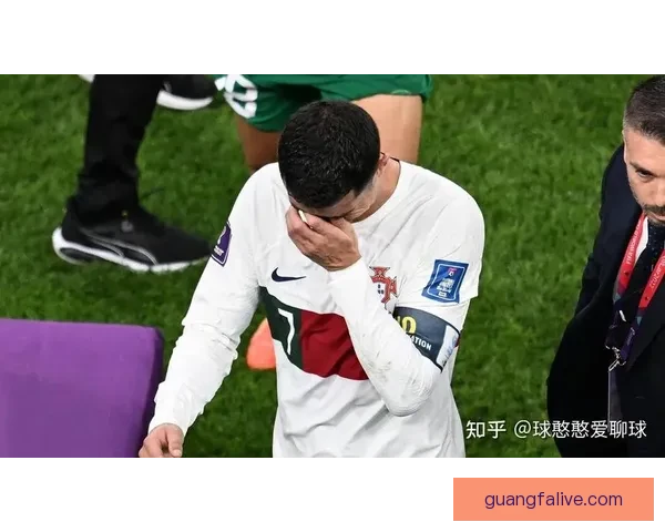 C罗瘫坐无奈首冠延迟队友失误绝平只差20秒错失提前夺冠
